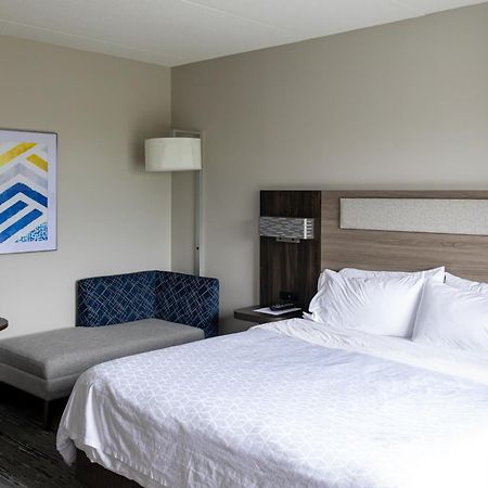 Holiday Inn Express Hotel & Suites Brockville By Ihg Exterior photo