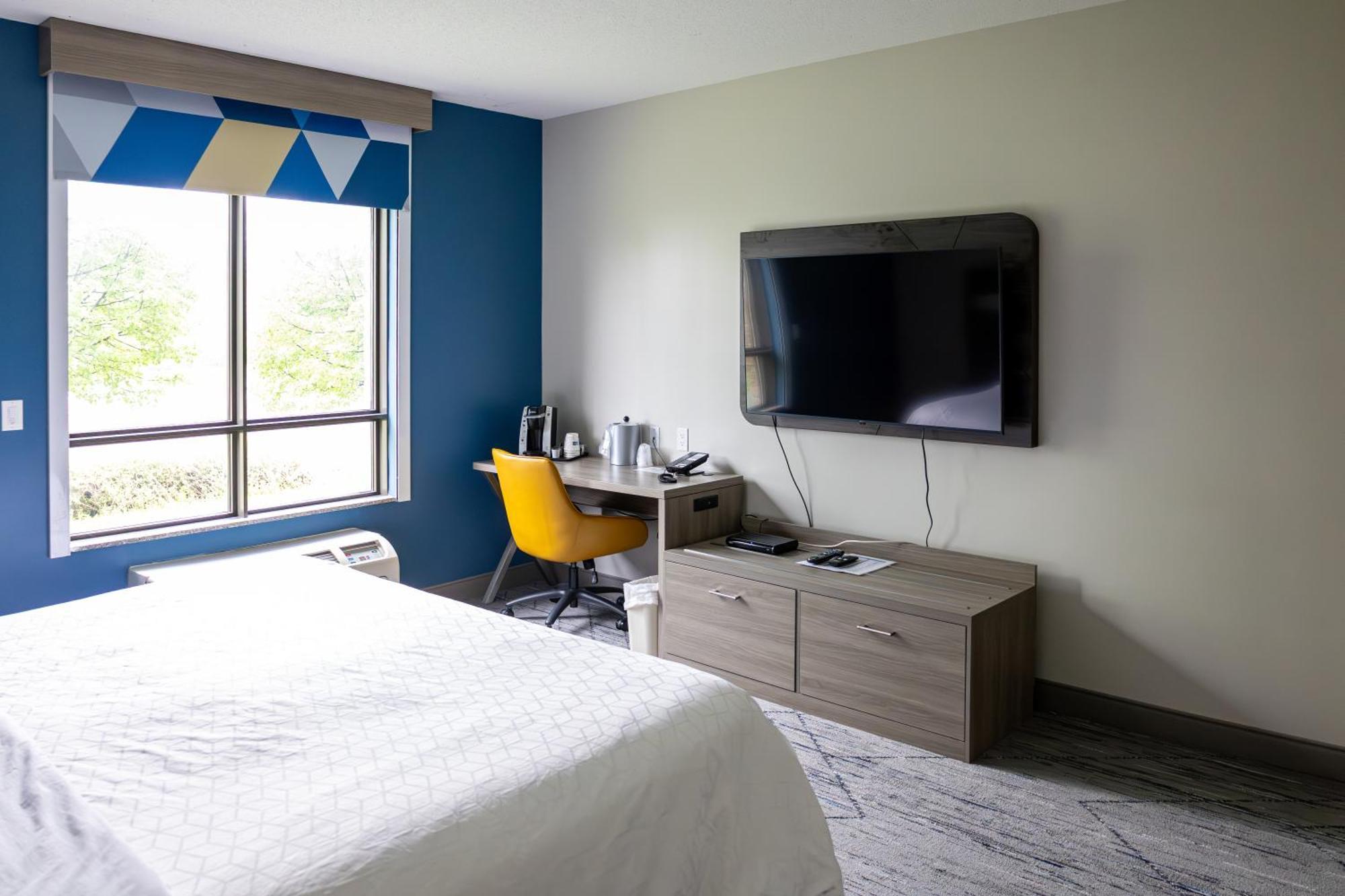 Holiday Inn Express Hotel & Suites Brockville By Ihg Exterior photo