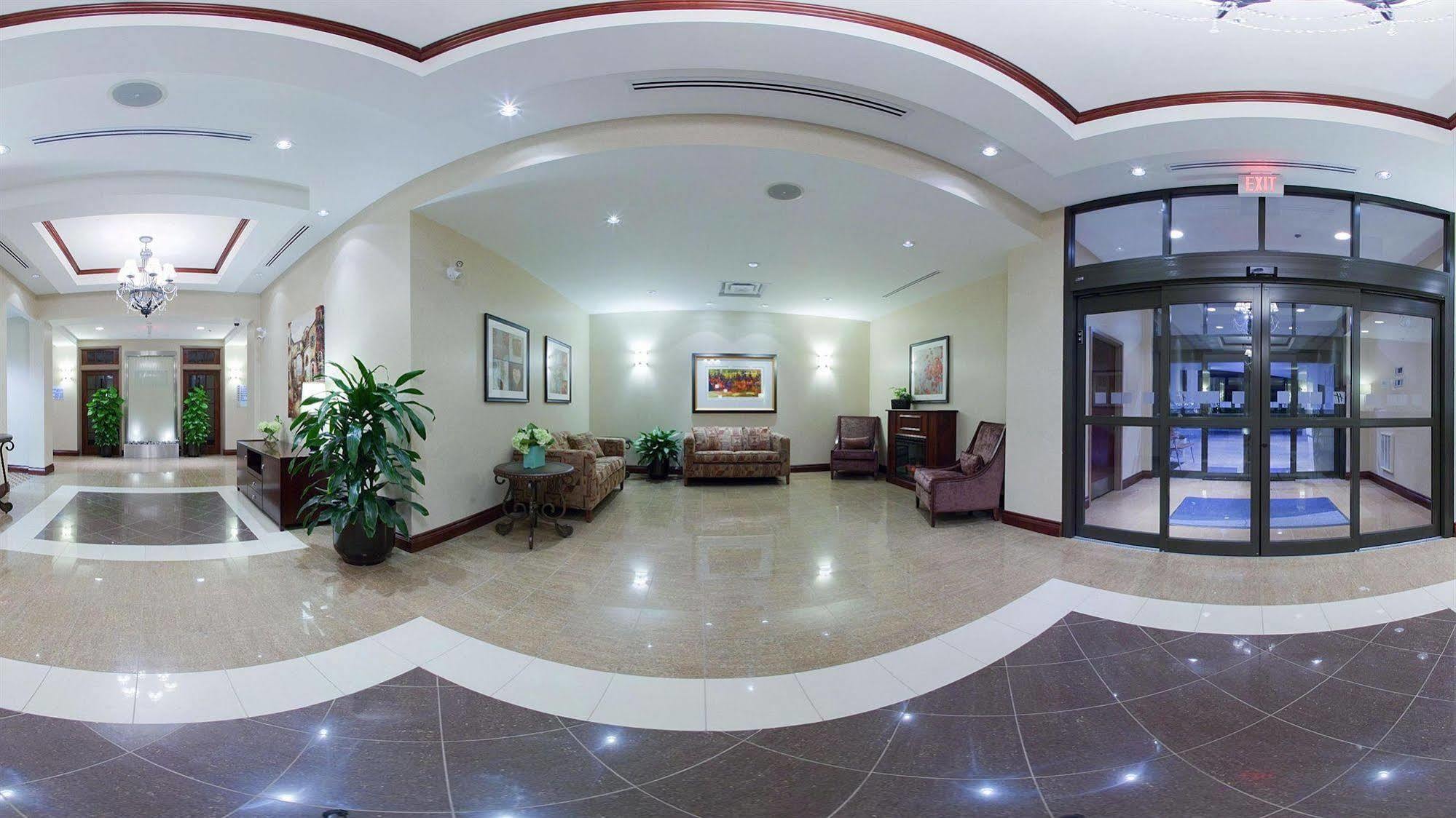 Holiday Inn Express Hotel & Suites Brockville By Ihg Exterior photo